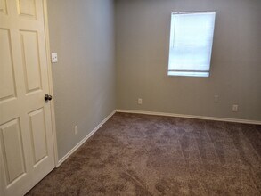 513 Wolf St, Unit 4 in Killeen, TX - Building Photo - Building Photo