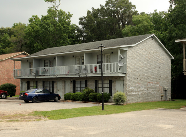 268 Fleming Rd in Charleston, SC - Foto de edificio - Building Photo