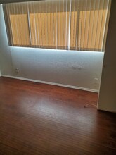 5227 Hermitage Ave in Los Angeles, CA - Building Photo - Building Photo