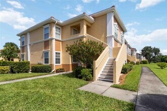 1040 Villagio Cir in Sarasota, FL - Building Photo - Building Photo