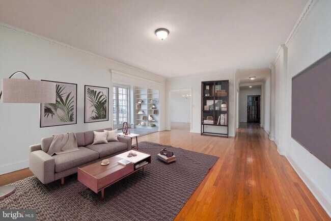 100 W University Pkwy in Baltimore, MD - Building Photo - Building Photo