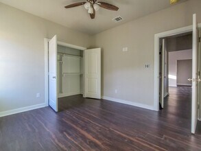 3832 Skylane Ave in Corsicana, TX - Building Photo - Building Photo