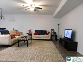 1047 Cetronia Rd in Trexlertown, PA - Building Photo - Building Photo