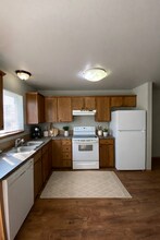 3413 Cascade Loop in Yakima, WA - Building Photo - Building Photo