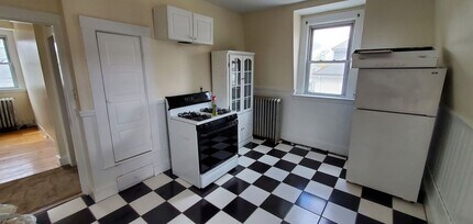 7 Summit Ave in Salem, MA - Building Photo - Building Photo