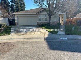 55 Drawbridge Ct in Sacramento, CA - Building Photo