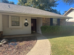 203 Jeffrey Ln in Wake Village, TX - Building Photo - Building Photo