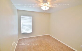 30401 Princess Bay Dr in Wesley Chapel, FL - Foto de edificio - Building Photo