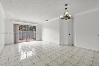 12450 NW 7th Ln in Miami, FL - Building Photo - Building Photo