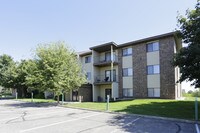 Isanti Court Apartments photo'