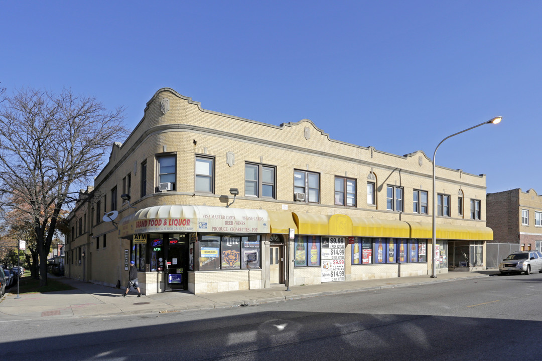 5118-5120 W Grand Ave in Chicago, IL - Building Photo