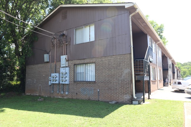 Westridge Apartments in Birmingham, AL - Building Photo - Building Photo