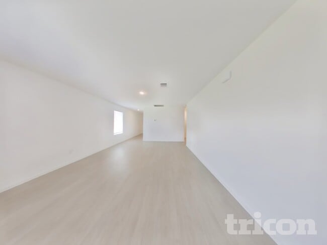 3072 Dawn Sound Dr in Park Row, TX - Building Photo - Building Photo