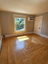 116 E Broadway in Derry, NH - Building Photo - Building Photo