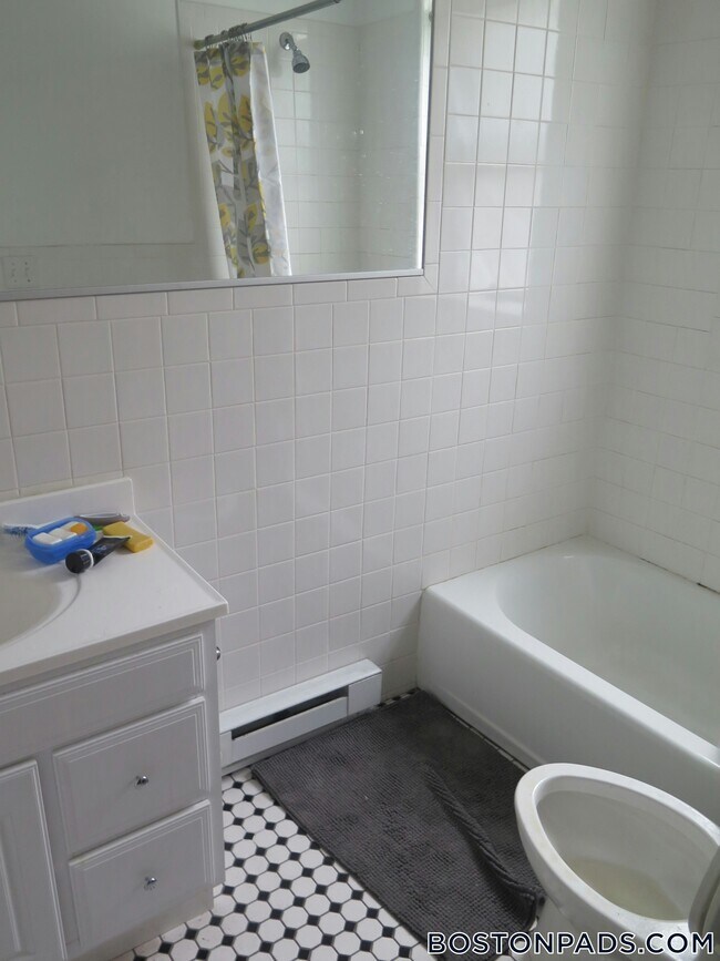 149 Park Dr, Unit 34 in Boston, MA - Building Photo - Building Photo