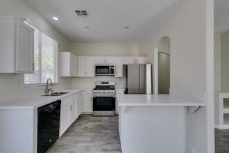 1421 Hometown Ave in Henderson, NV - Building Photo - Building Photo