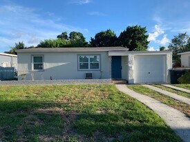 60 NW 122nd St in North Miami, FL - Building Photo