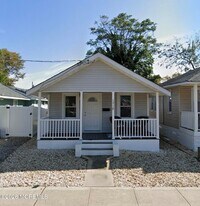 1718 White St in Lake Como, NJ - Building Photo