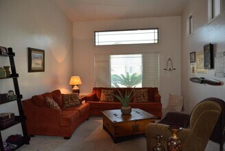 519 W Douglas Ave in Gilbert, AZ - Building Photo - Building Photo