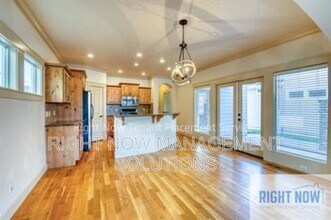 1076 W Stanhope St in Meridian, ID - Building Photo - Building Photo