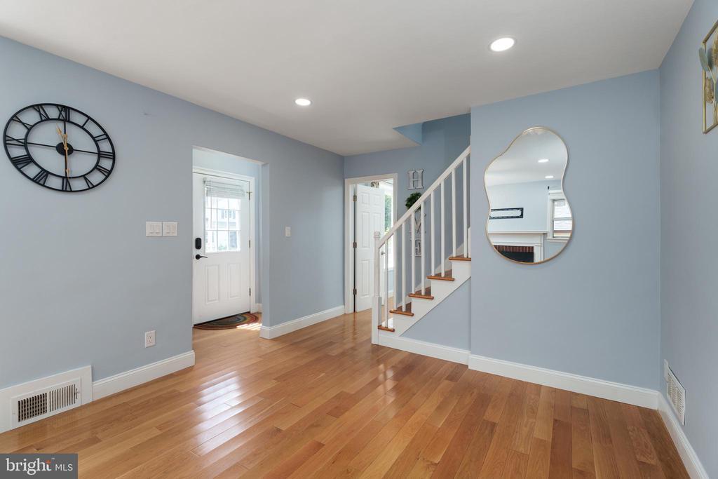 40 Southern Way in Princeton, NJ - Building Photo