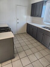 613 E Washington Blvd, Unit 1 in Pasadena, CA - Foto de edificio - Building Photo