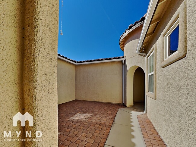 6524 Greenlet Ave in North Las Vegas, NV - Building Photo - Building Photo