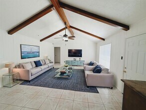 9231 Friendship Rd in Houston, TX - Building Photo - Building Photo