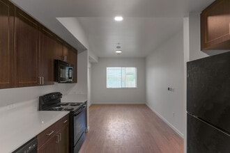Sango Court in Milpitas, CA - Building Photo - Interior Photo
