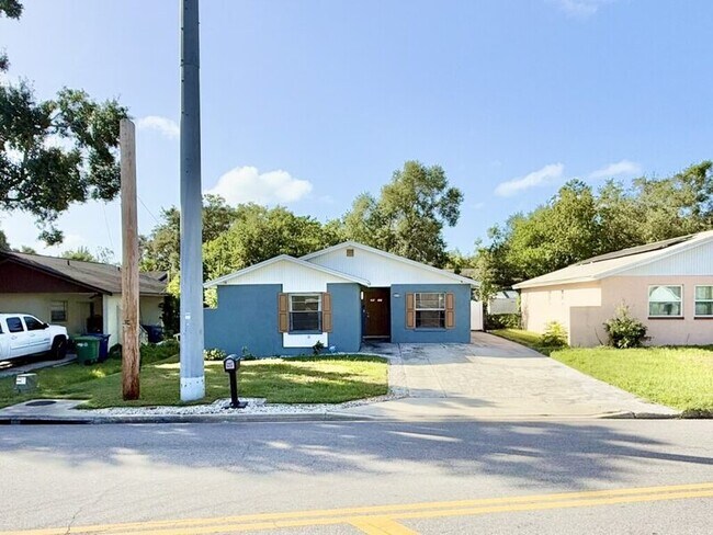 2917 E Yukon St in Tampa, FL - Building Photo - Building Photo