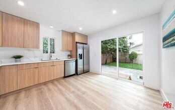 12034 Alberta Dr in Culver City, CA - Building Photo - Building Photo