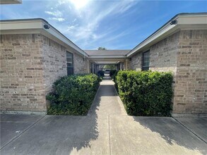 2312 Dora Jeanne Dr in Mission, TX - Building Photo - Building Photo