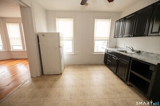 473 Howard Ave in New Haven, CT - Building Photo - Building Photo