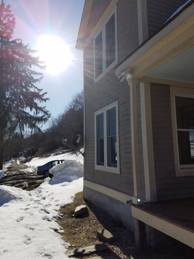 143 Railroad Ave in Great Barrington, MA - Building Photo - Building Photo