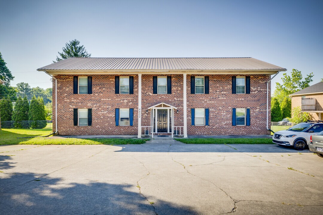 4800 Cannon Ridge Dr in Knoxville, TN - Building Photo
