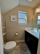 20606 SE Slate Ave in Bend, OR - Foto de edificio - Building Photo