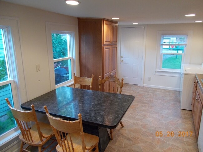 202 E Sanborn St in Winona, MN - Building Photo - Building Photo
