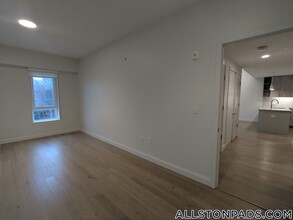 55 Brighton Ave in Boston, MA - Building Photo - Building Photo