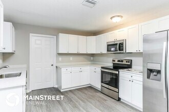 7911 NW 20th St in Margate, FL - Building Photo - Building Photo