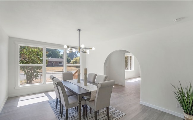 property at 903 7th St SE