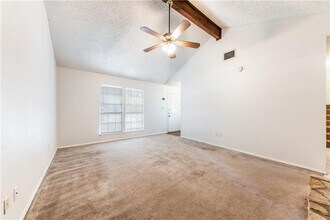 1706 Onion Creek Village Dr in Round Rock, TX - Building Photo - Building Photo