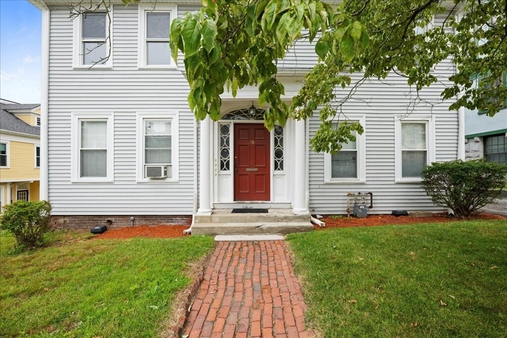 36 Cedar St in Worcester, MA - Building Photo