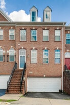 2457 Silk Ct in Herndon, VA - Building Photo