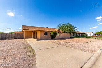 1862 S Buena Vista Dr in Apache Junction, AZ - Building Photo - Building Photo