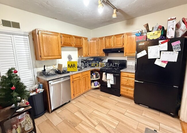 880 Huntington Ave, Unit 2 in Boston, MA - Building Photo - Building Photo
