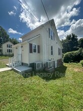 329 Jackson St in Reidsville, NC - Building Photo - Building Photo