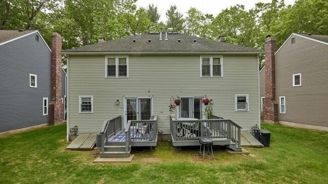 710 Wellman Ave in Chelmsford, MA - Building Photo - Building Photo