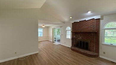 6 Ridgewood Dr in Stafford, VA - Building Photo - Building Photo