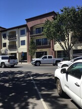 400 San Benito St, Unit 207 in Hollister, CA - Foto de edificio - Building Photo