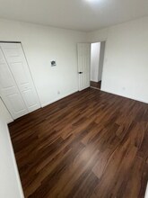 320 University Blvd E in Silver Spring, MD - Foto de edificio - Building Photo